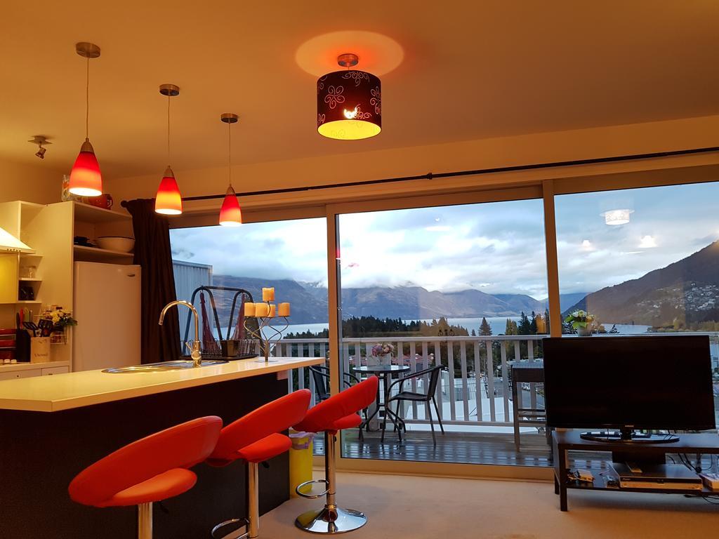 Central Lakeview Apartment With Amazing Rooftop 镇上湖景三室套房 Queenstown Eksteriør billede