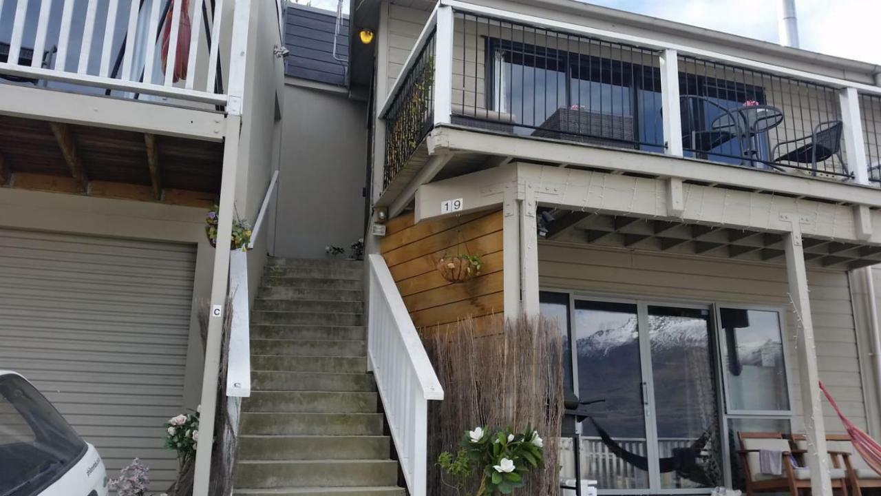 Central Lakeview Apartment With Amazing Rooftop 镇上湖景三室套房 Queenstown Eksteriør billede